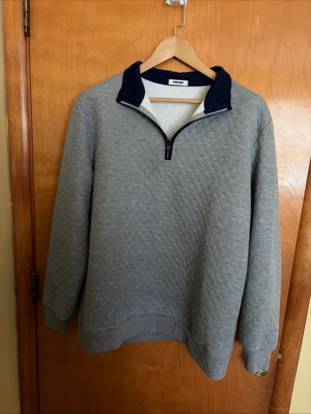 COOFANDY Quarter-Zip Quilted Men’s Sweatshirt - Gray with Navy Trim Men XL